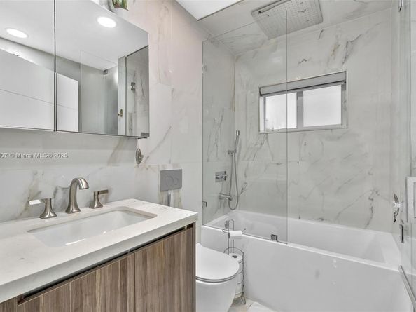 3388 SW 49th St, Hollywood FL 33312