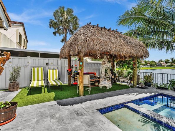 3388 SW 49th St, Hollywood FL 33312