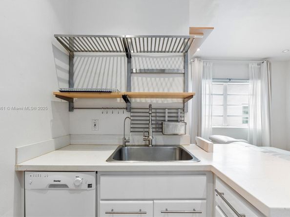 1211 Pennsylvania Ave E1, Miami Beach FL 33139