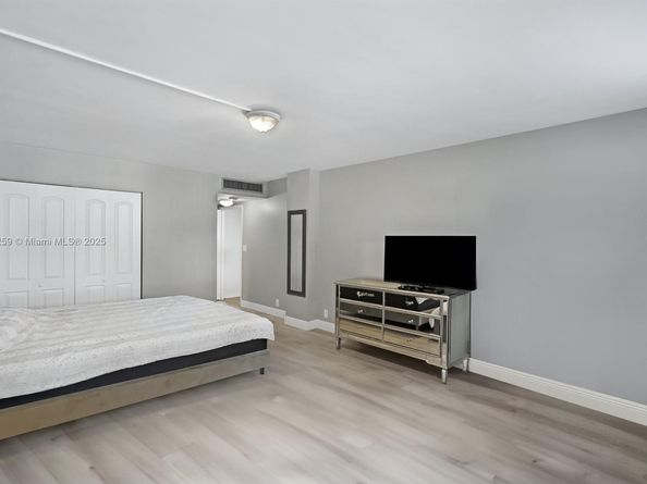 100 Golden Isles Dr 101, Hallandale Beach FL 33009