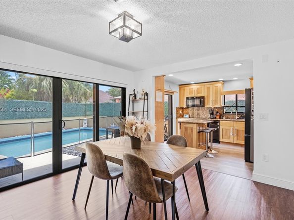 1030 NE 202nd Ter, Miami FL 33179