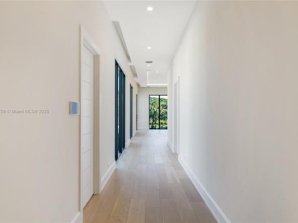 226 Bears Club Dr, Jupiter FL 33477