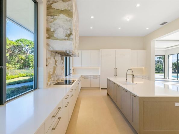 226 Bears Club Dr, Jupiter FL 33477