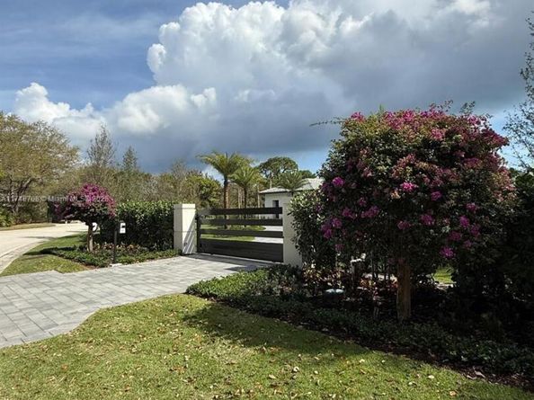 226 Bears Club Dr, Jupiter FL 33477