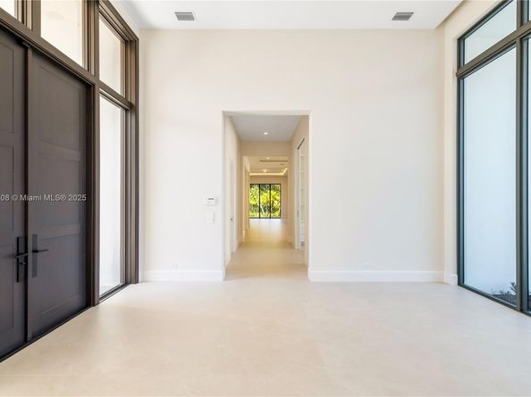 226 Bears Club Dr, Jupiter FL 33477