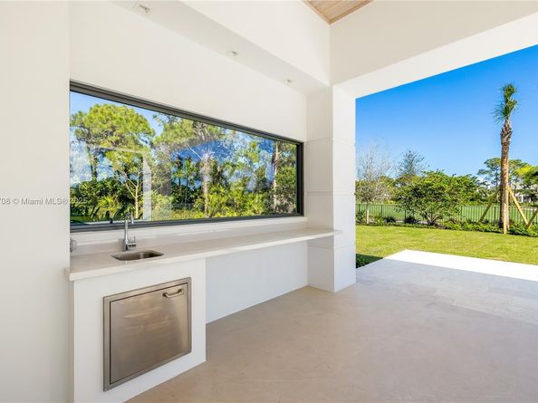 226 Bears Club Dr, Jupiter FL 33477
