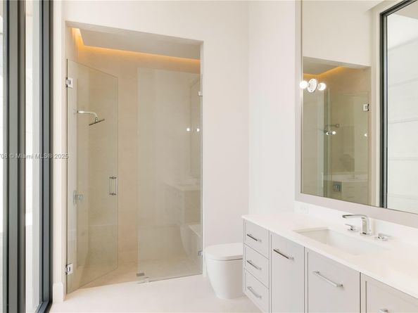 226 Bears Club Dr, Jupiter FL 33477