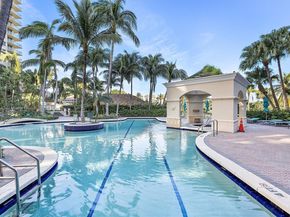 19501 W Country Club Dr 912, Aventura FL 33180