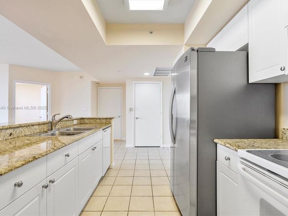 19501 W Country Club Dr 912, Aventura FL 33180