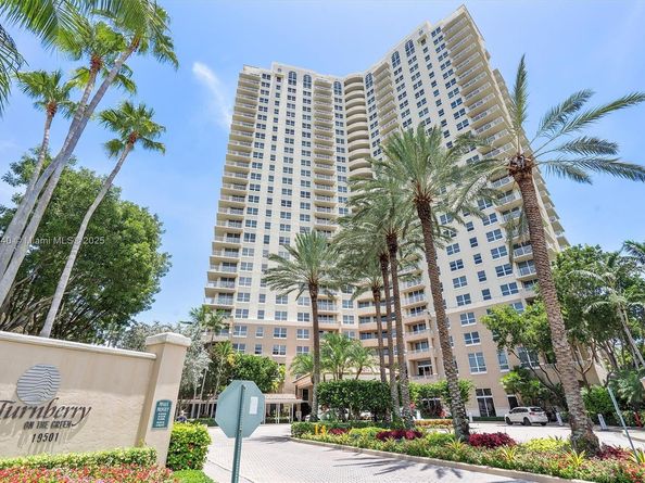 19501 W Country Club Dr 912, Aventura FL 33180
