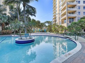 19501 W Country Club Dr 912, Aventura FL 33180