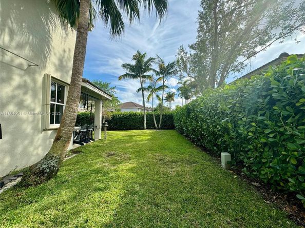 1307 Peregrine Way, Weston FL 33327