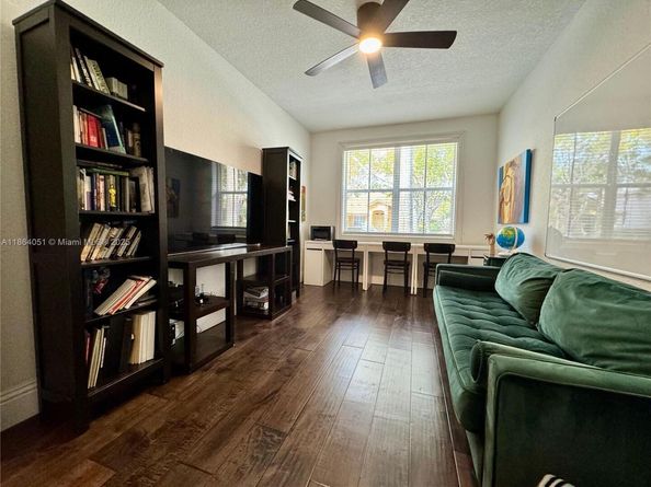 1307 Peregrine Way, Weston FL 33327