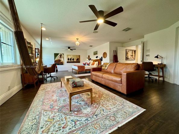 1307 Peregrine Way, Weston FL 33327