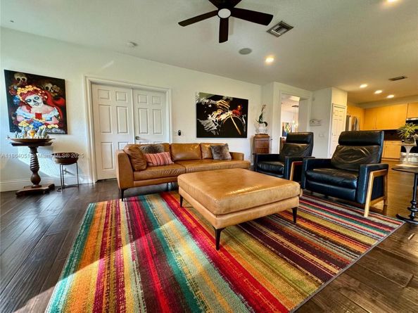 1307 Peregrine Way, Weston FL 33327