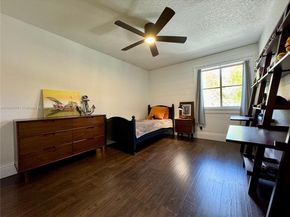 1307 Peregrine Way, Weston FL 33327