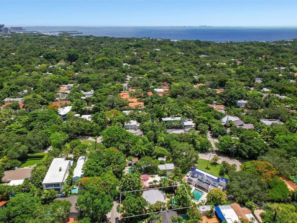 4118 Ventura Ave, Miami FL 33133