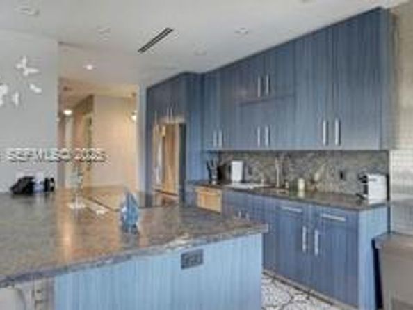 3180 S Ocean Dr 116, Hallandale Beach FL 33009