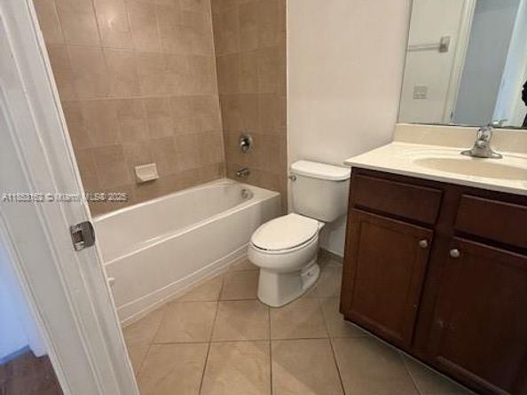 648 SE 32nd Ave 648, Homestead FL 33033