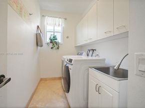 1317 Chenille Cir, Weston FL 33327