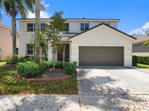 1317 Chenille Cir, Weston FL 33327