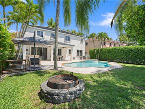1317 Chenille Cir, Weston FL 33327