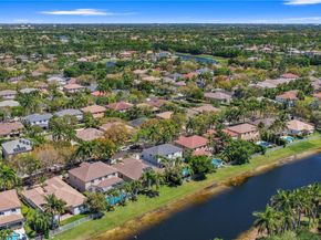 1317 Chenille Cir, Weston FL 33327