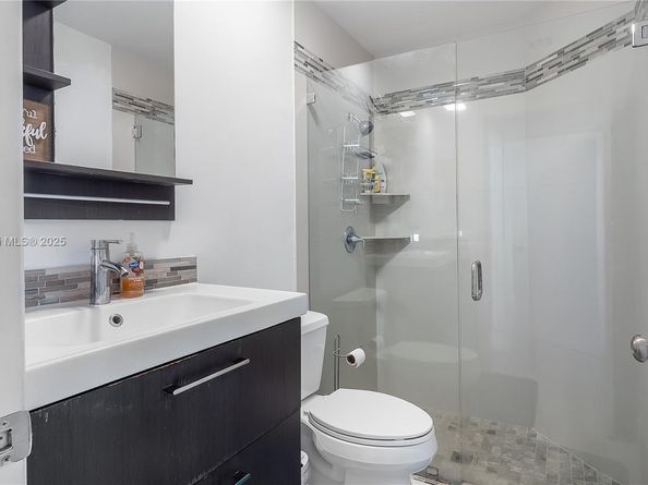6311 Navajo Ter, Margate FL 33063