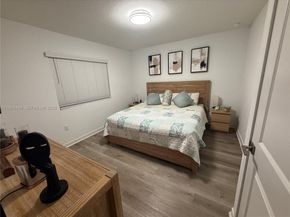 1043 SE 24th Ave, Homestead FL 33035