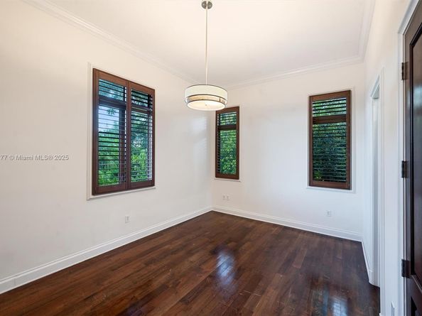 221 Casuarina Concourse, Coral Gables FL 33143