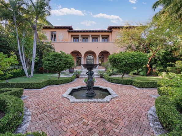 221 Casuarina Concourse, Coral Gables FL 33143