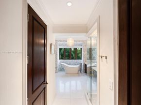 221 Casuarina Concourse, Coral Gables FL 33143