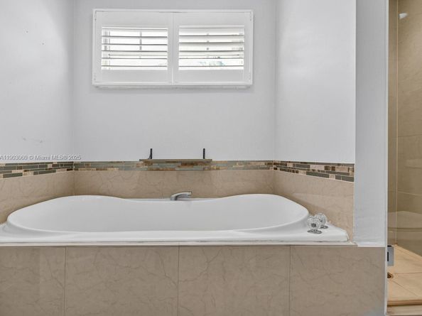 10753 Lenox Rd, Cooper City FL 33026