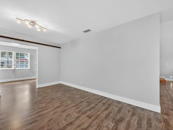 10753 Lenox Rd, Cooper City FL 33026