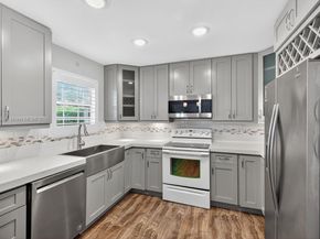 10753 Lenox Rd, Cooper City FL 33026