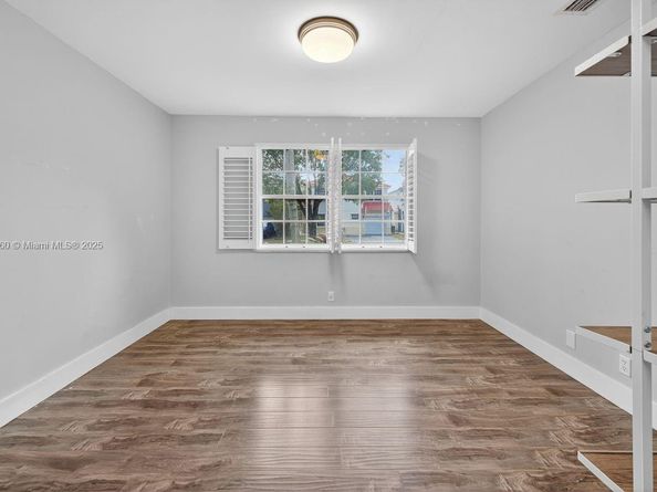 10753 Lenox Rd, Cooper City FL 33026