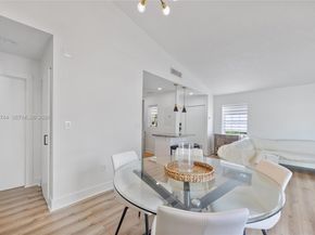 14720 SW 139th Ave 139, Miami FL 33186
