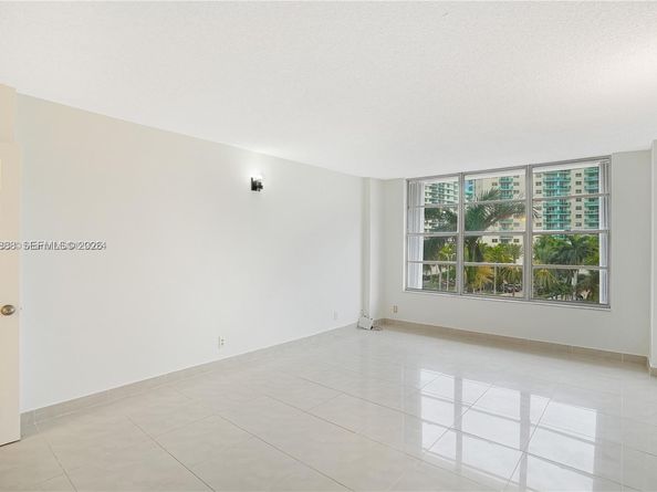 3800 S Ocean Dr 414, Hollywood FL 33019