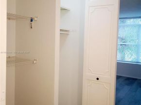 3720 Inverrary Dr 2S, Lauderhill FL 33319