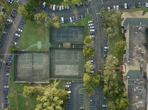 3720 Inverrary Dr 2S, Lauderhill FL 33319