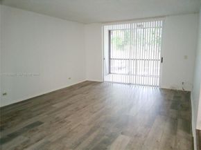 3720 Inverrary Dr 2S, Lauderhill FL 33319