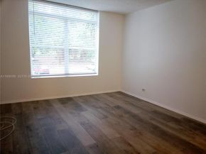 3720 Inverrary Dr 2S, Lauderhill FL 33319