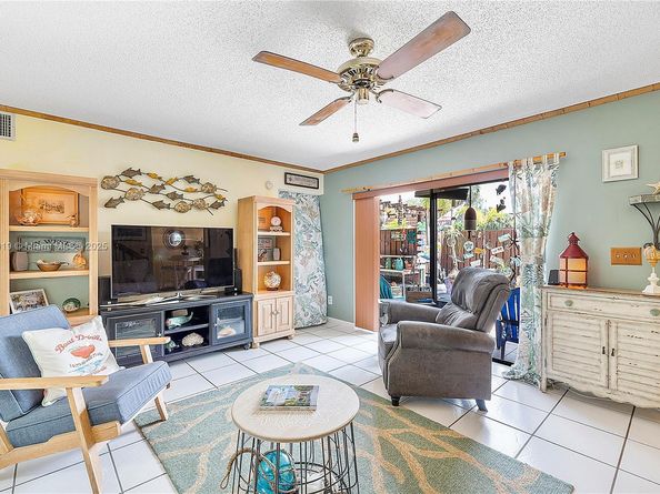 11861 SW 13th Ct, Davie FL 33325