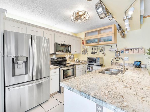 11861 SW 13th Ct, Davie FL 33325