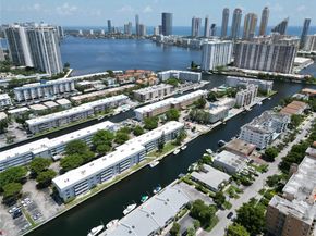 3750 NE 169th St 408, North Miami Beach FL 33160