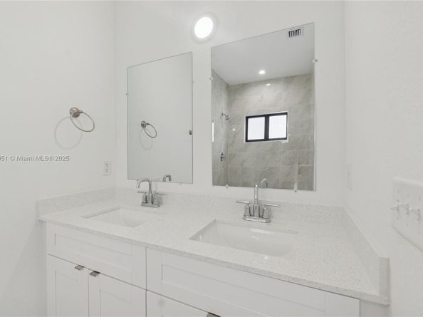 1844 NW 33rd St, Miami FL 33142