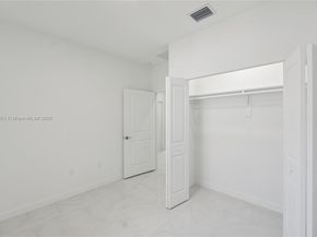 1844 NW 33rd St, Miami FL 33142