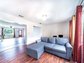 1220 NW 190th St, Miami Gardens FL 33169