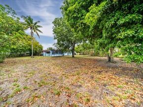 1220 NW 190th St, Miami Gardens FL 33169