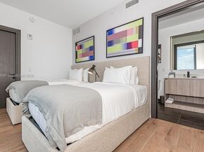 398 NE 5th St 2418, Miami FL 33132